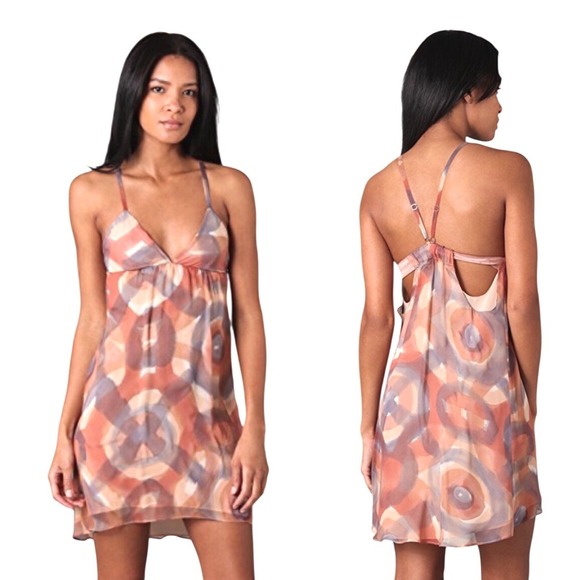 Alice + Olivia Dresses & Skirts - Alice Olivia Demi‎ Drape Back Flutter Dress Geometric Print Orange Purple XS